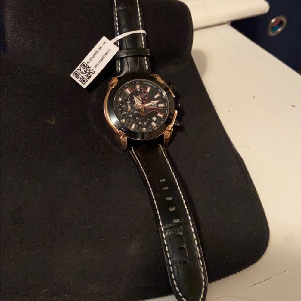 Men watch - Picture 4 of 4